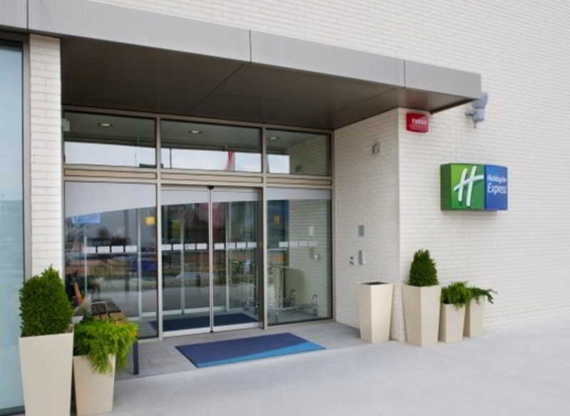 Holiday Inn Express Vitoria By Ihg Ngoại thất bức ảnh