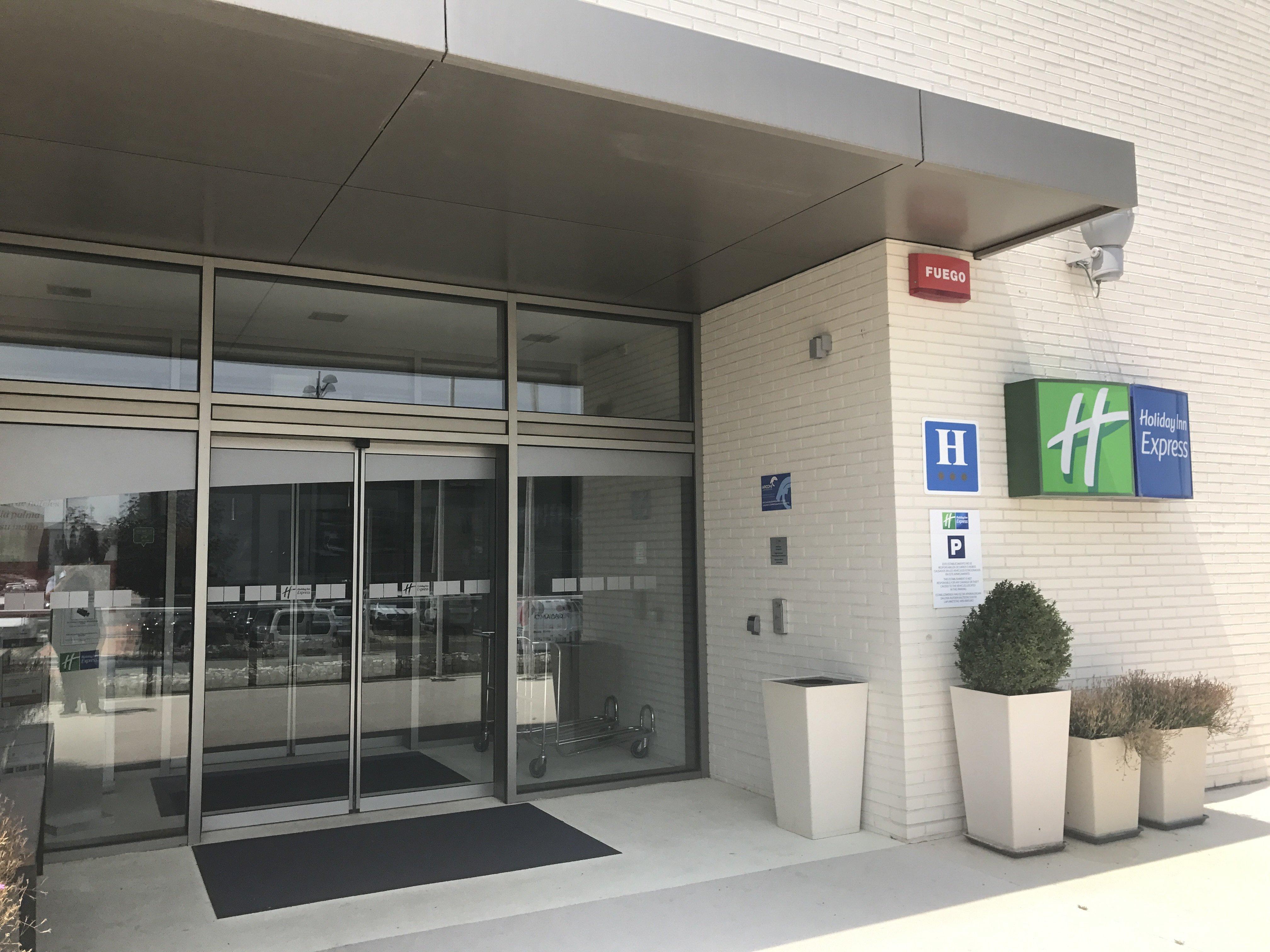 Holiday Inn Express Vitoria By Ihg Ngoại thất bức ảnh