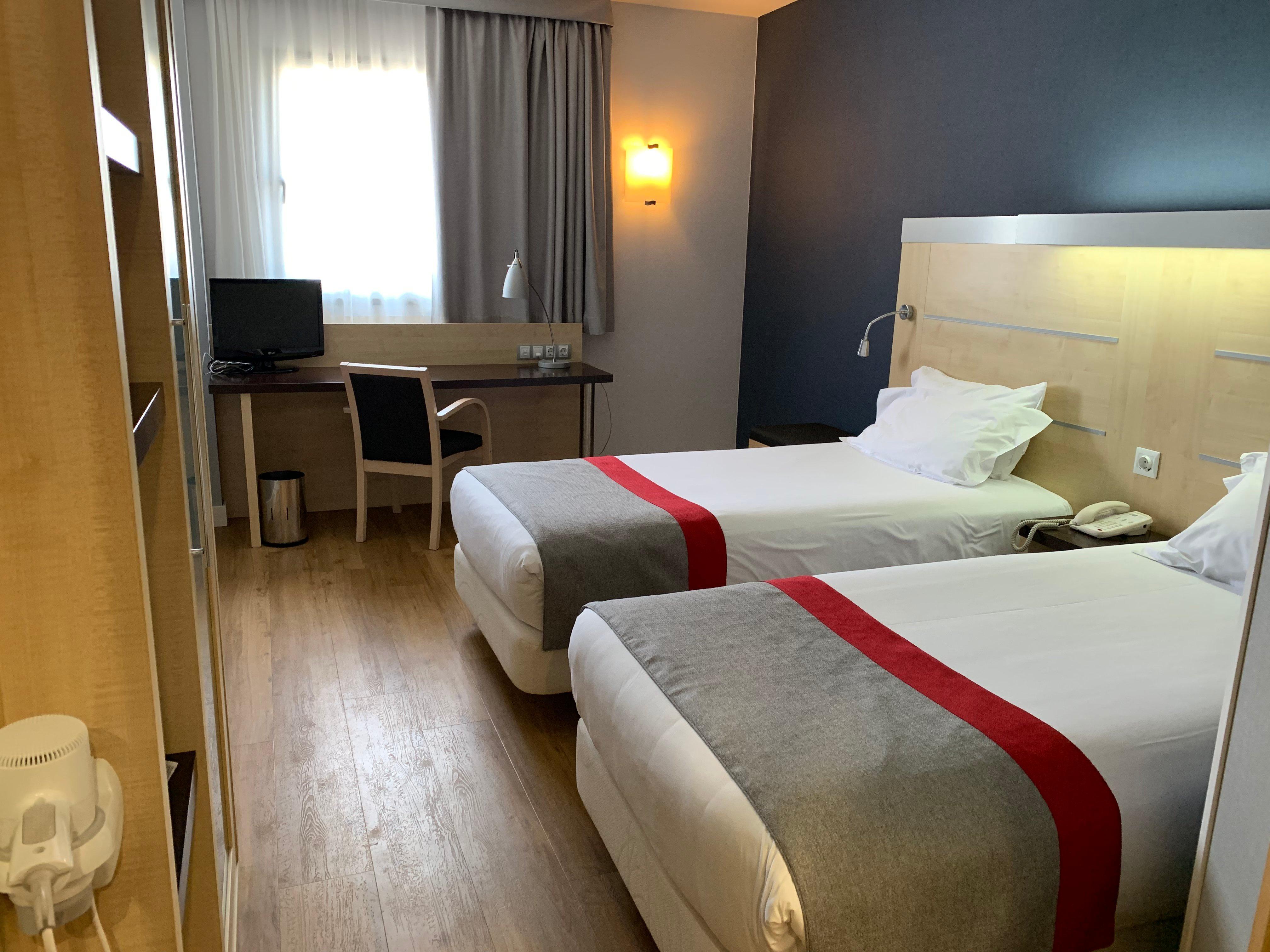 Holiday Inn Express Vitoria By Ihg Ngoại thất bức ảnh