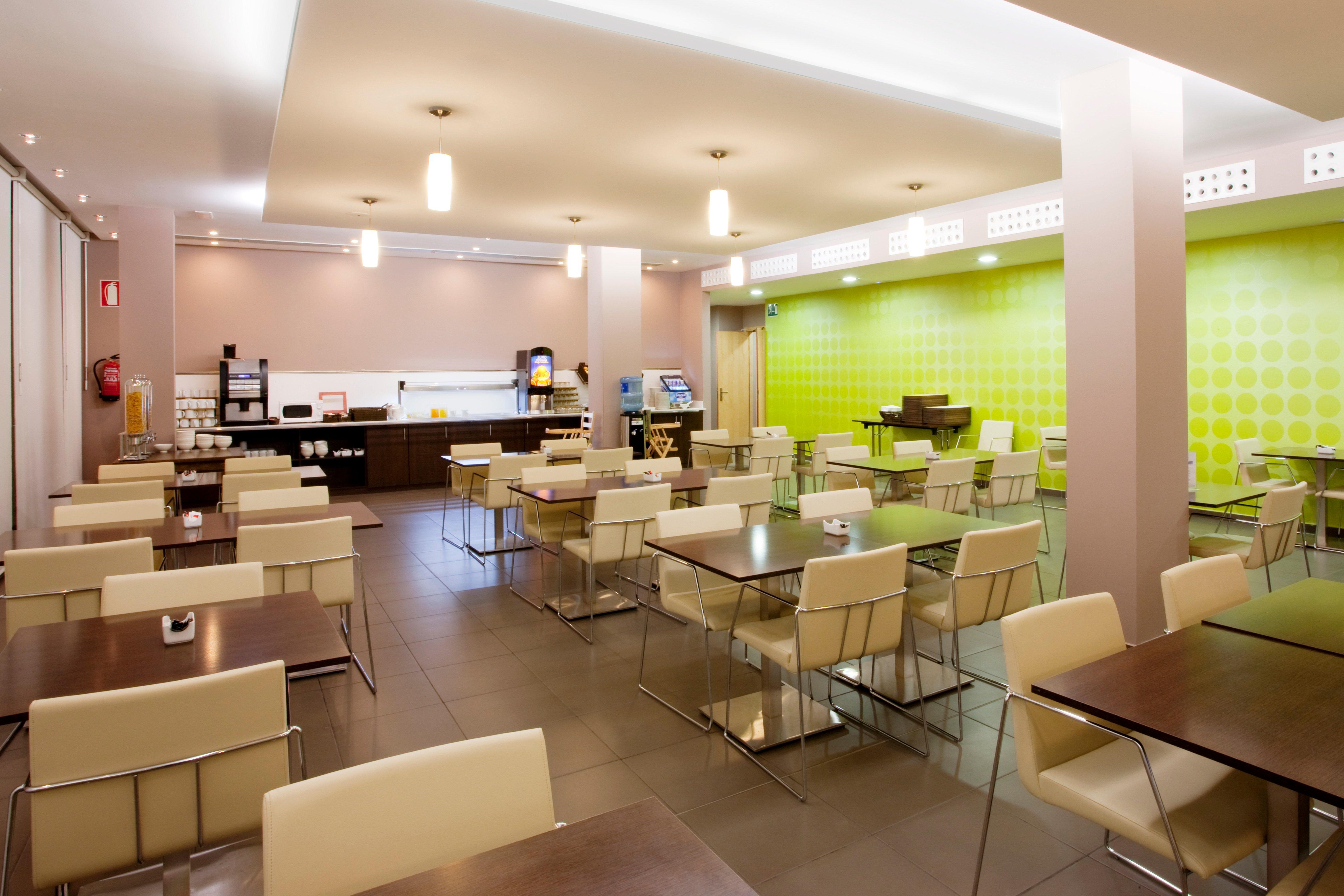Holiday Inn Express Vitoria By Ihg Ngoại thất bức ảnh