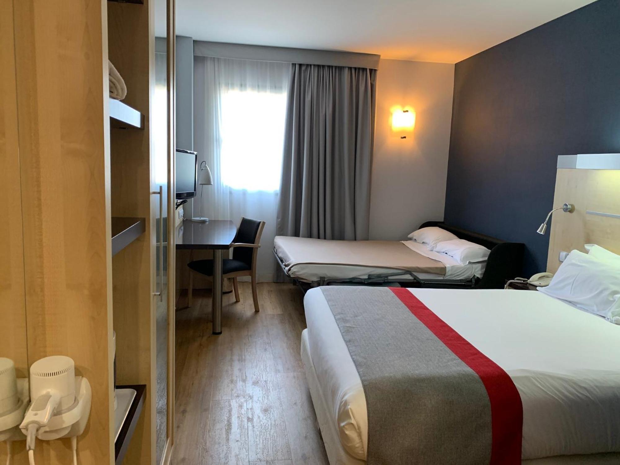 Holiday Inn Express Vitoria By Ihg Ngoại thất bức ảnh