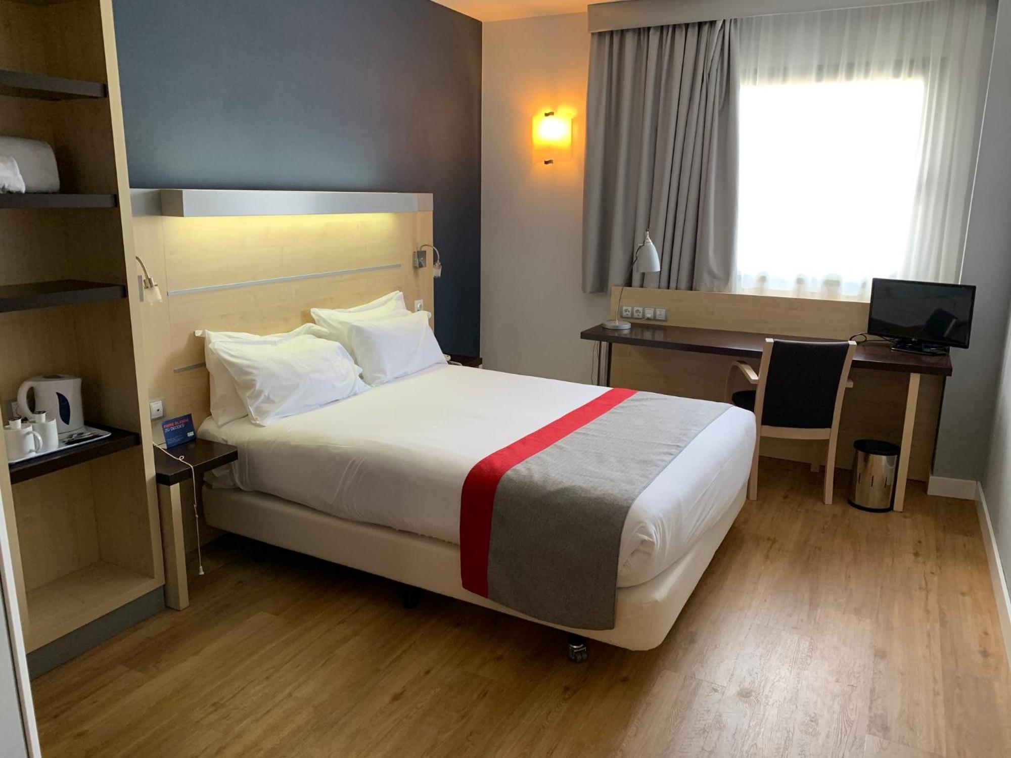 Holiday Inn Express Vitoria By Ihg Ngoại thất bức ảnh