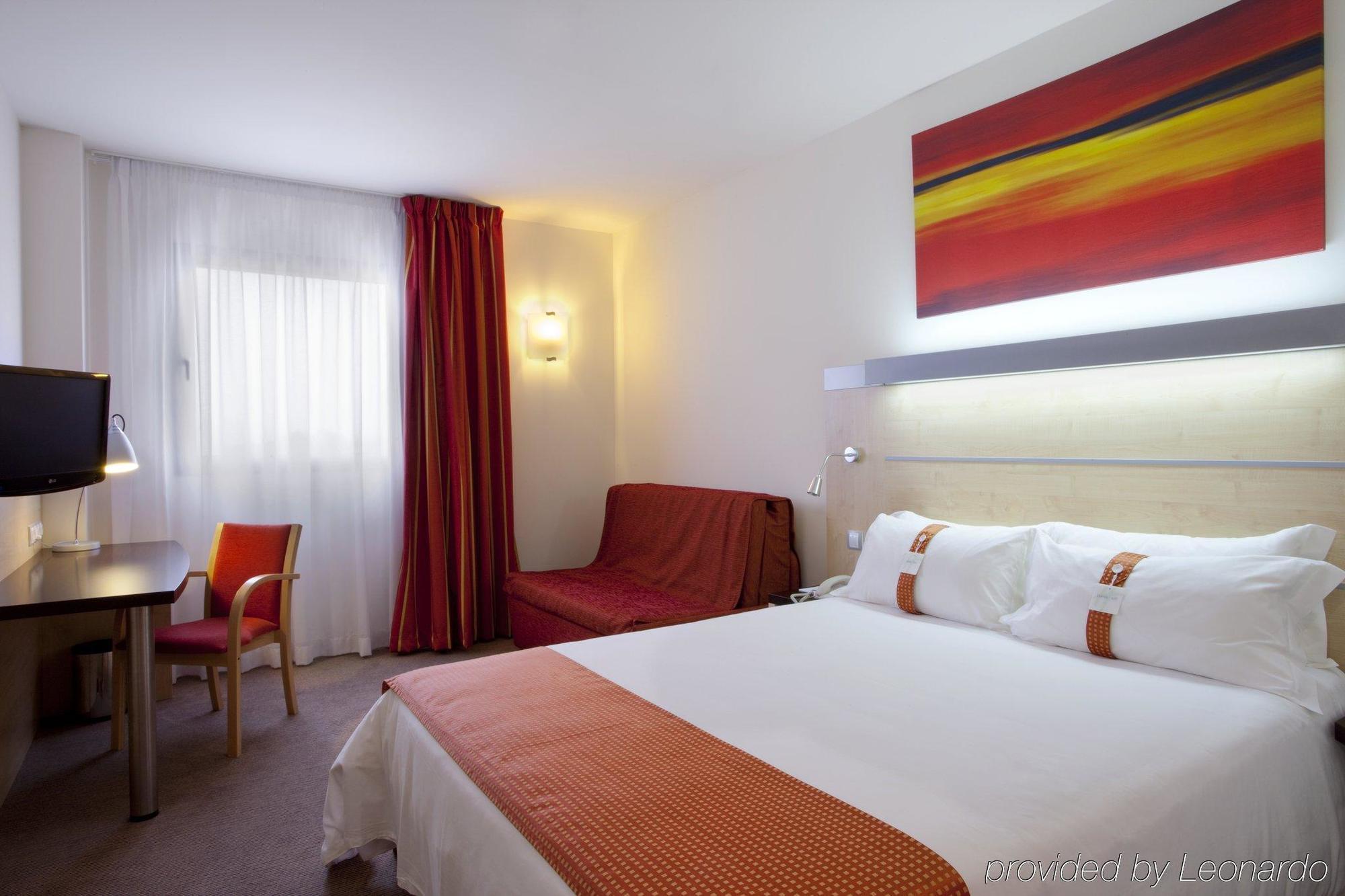 Holiday Inn Express Vitoria By Ihg Phòng bức ảnh