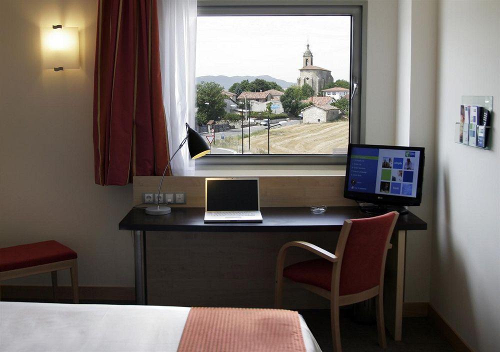 Holiday Inn Express Vitoria By Ihg Phòng bức ảnh