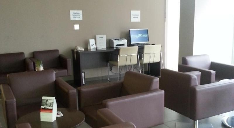 Holiday Inn Express Vitoria By Ihg Ngoại thất bức ảnh