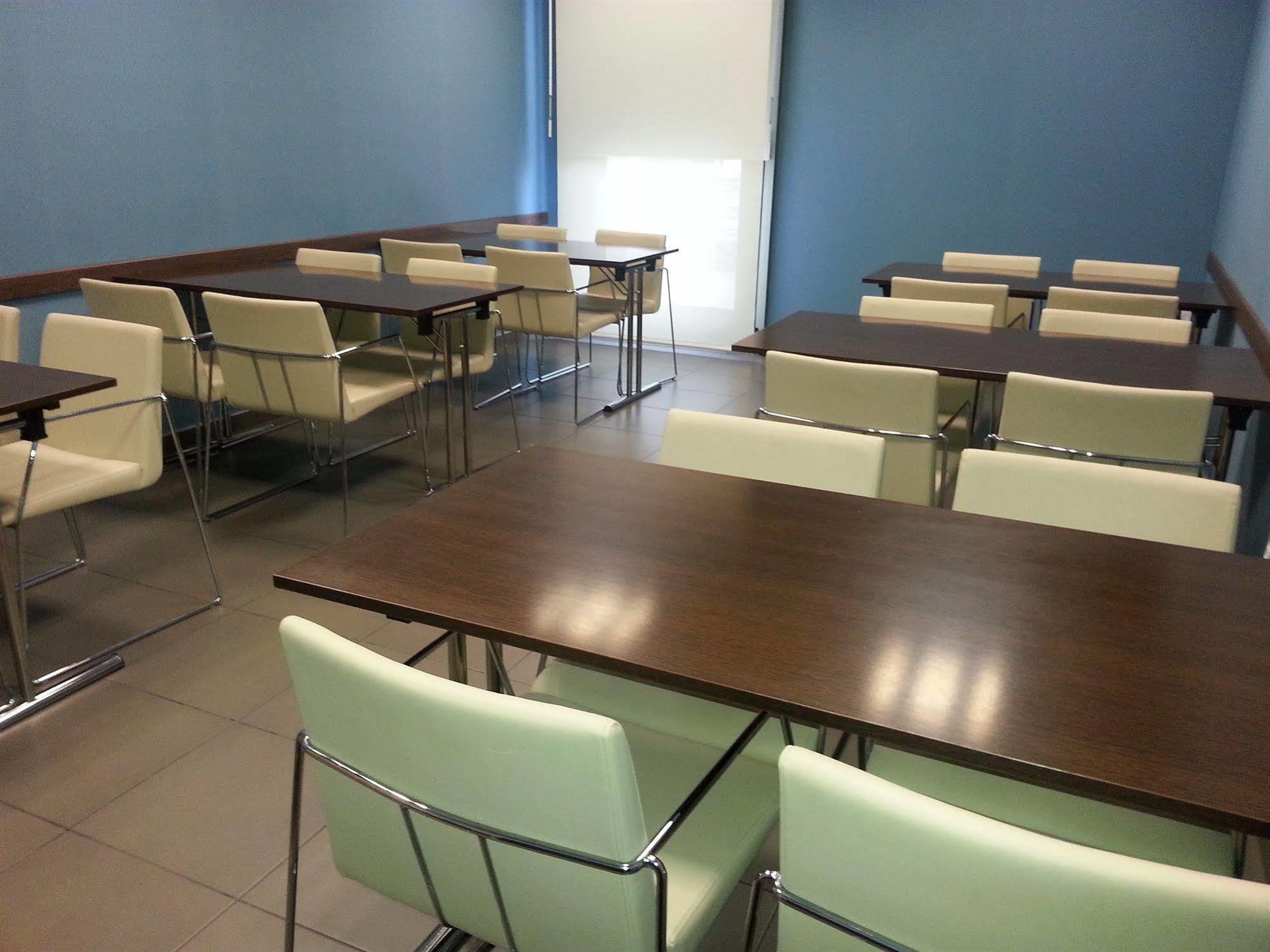 Holiday Inn Express Vitoria By Ihg Ngoại thất bức ảnh