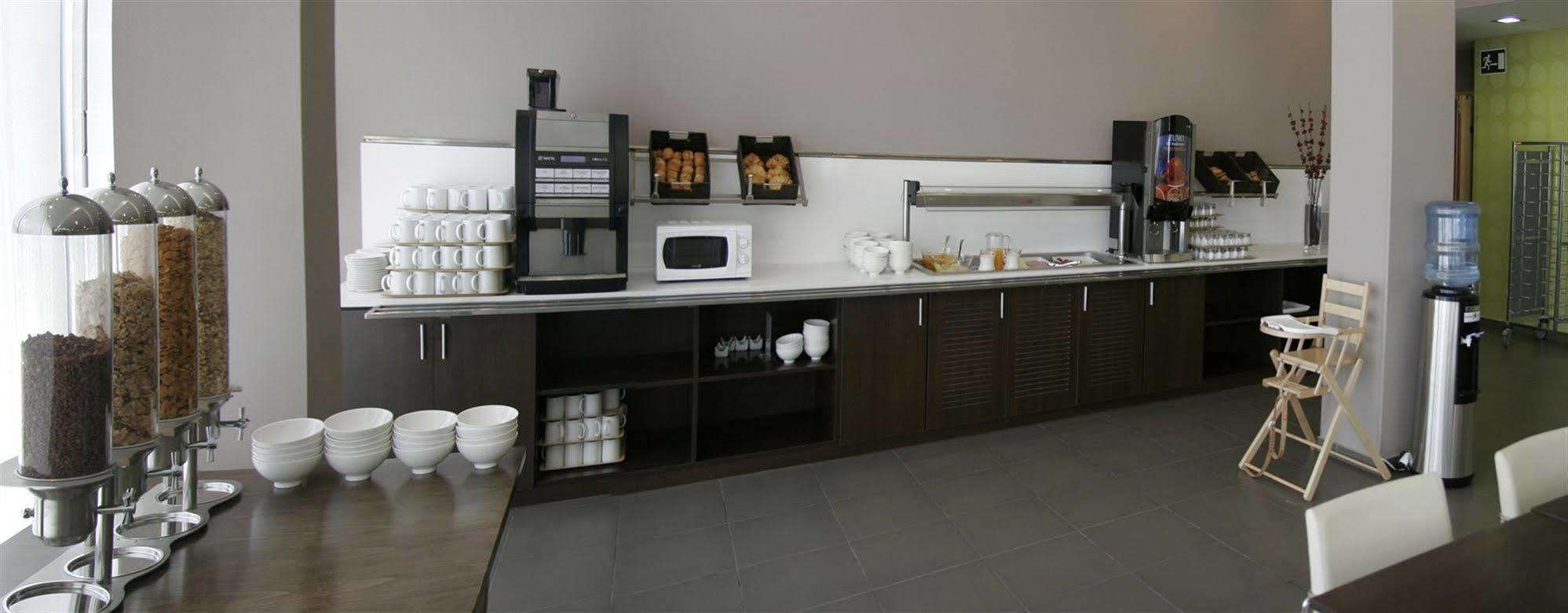 Holiday Inn Express Vitoria By Ihg Ngoại thất bức ảnh