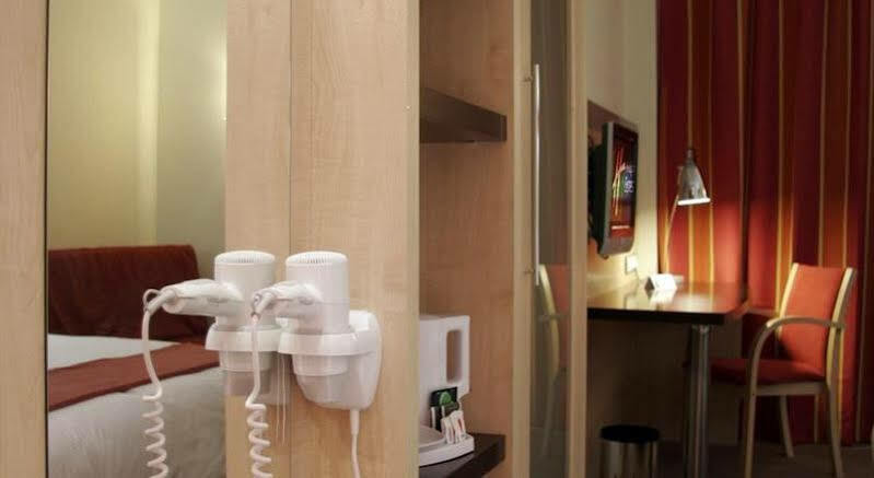 Holiday Inn Express Vitoria By Ihg Ngoại thất bức ảnh